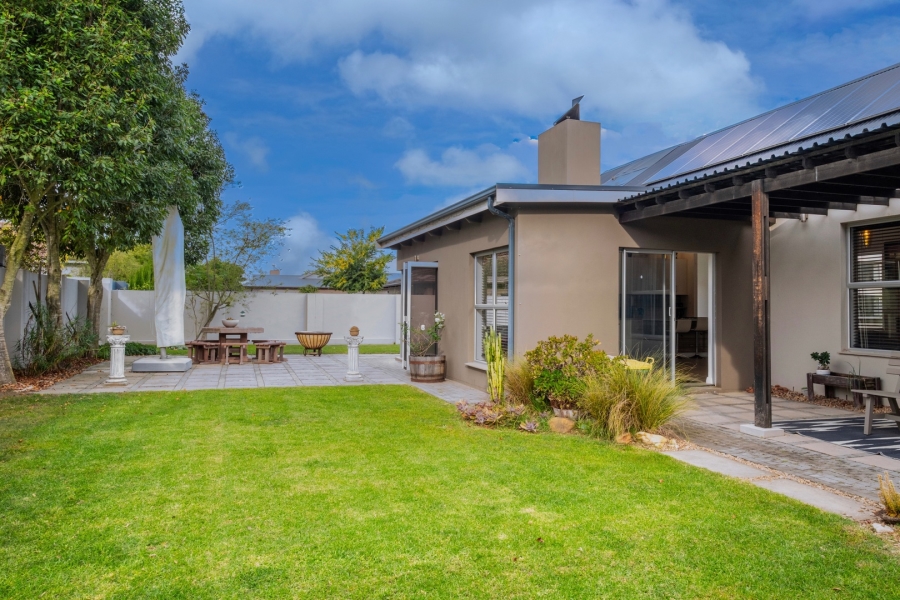 3 Bedroom Property for Sale in Earls Court Lifestyle Estate Western Cape
